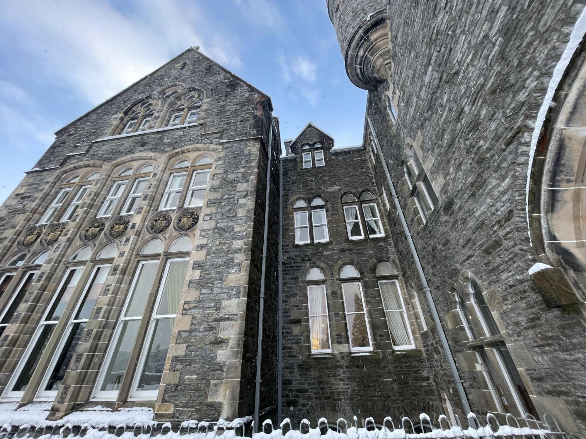 The Classrooms at Loch Ness Abbey: Lakeside Heritage Resort Fort Augustus Exterior photo